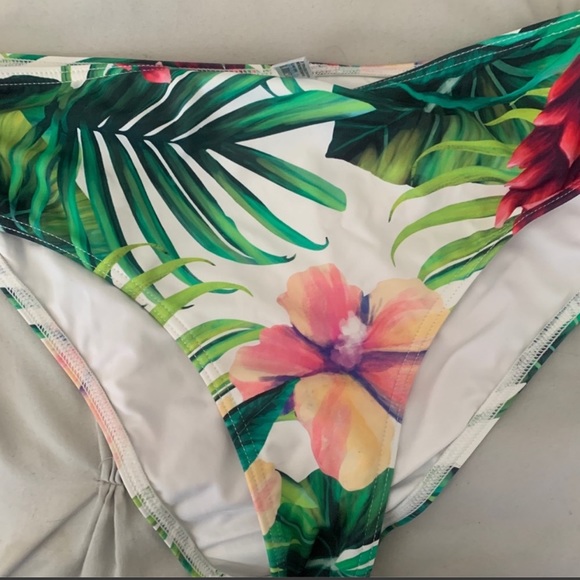 High Waisted Bikini | La Vie En Rose - Picture 6 of 7